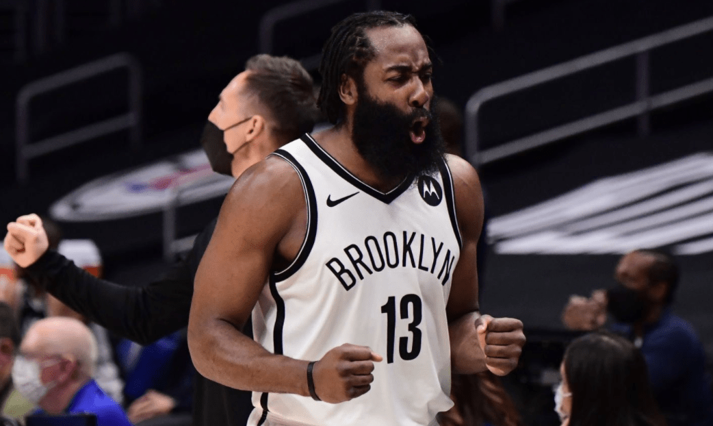 英雄联盟战争学院-今晚社区盾传出新动向,罗马复出首秀,管理层表态——媒体盛赞,赛季目标并未改变的简单介绍