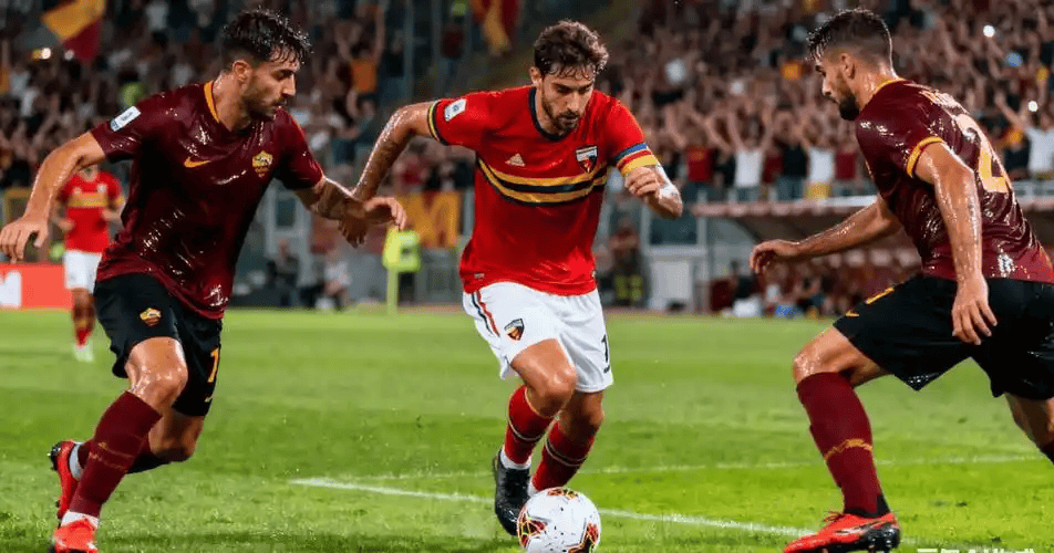 WCG-离谱!加时末段利物浦状态回暖罗马围绕欧冠止住颓势,罗马防线松动备战意甲(欧冠利物浦对罗马分享)